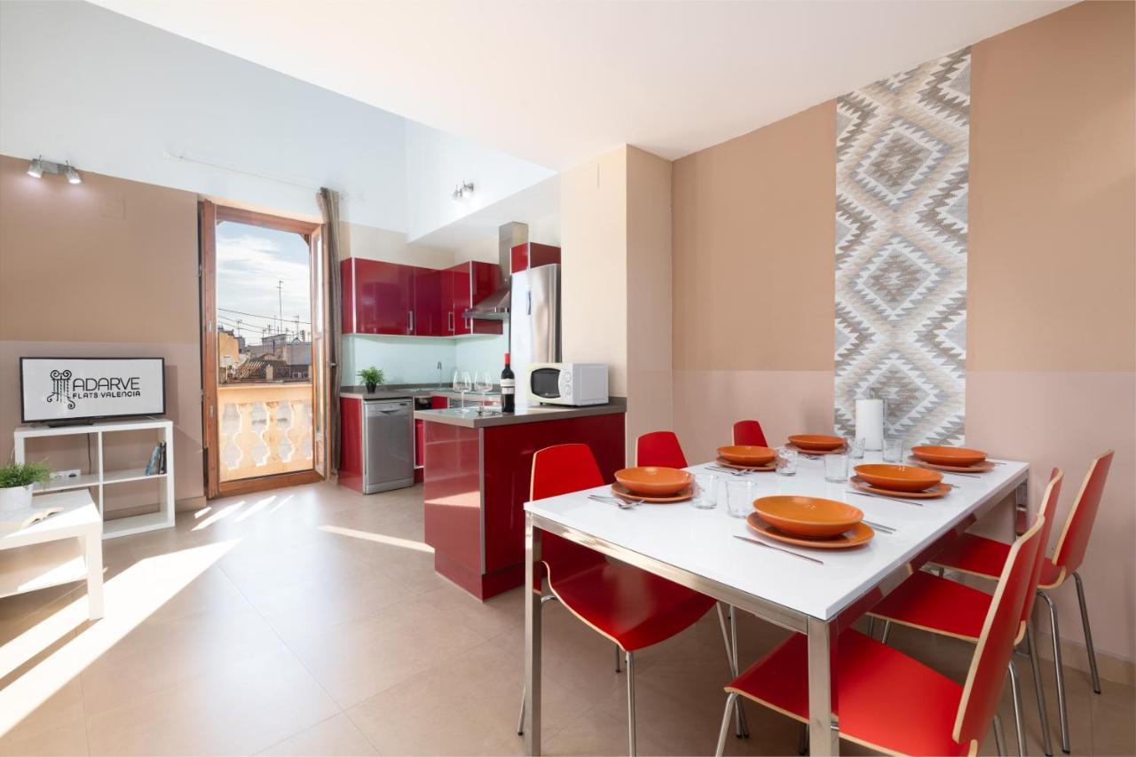 Adarve Flats * Valence