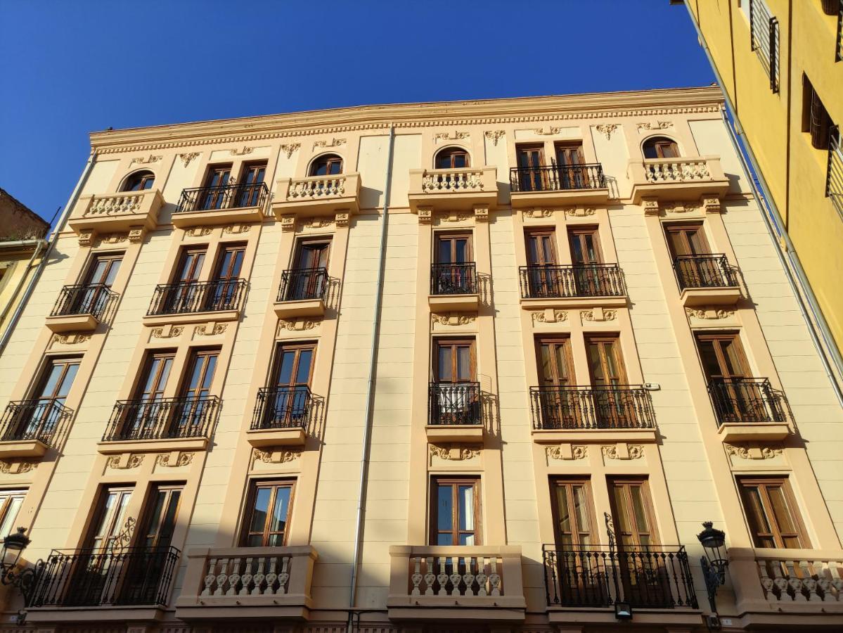 Adarve Flats Appartement *